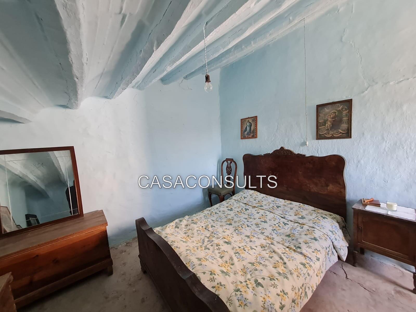 Terraced House for Sale in Culla