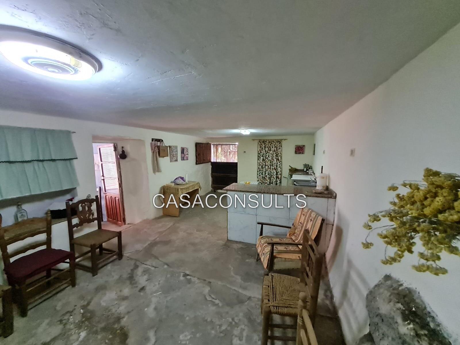 Terraced House for Sale in Culla