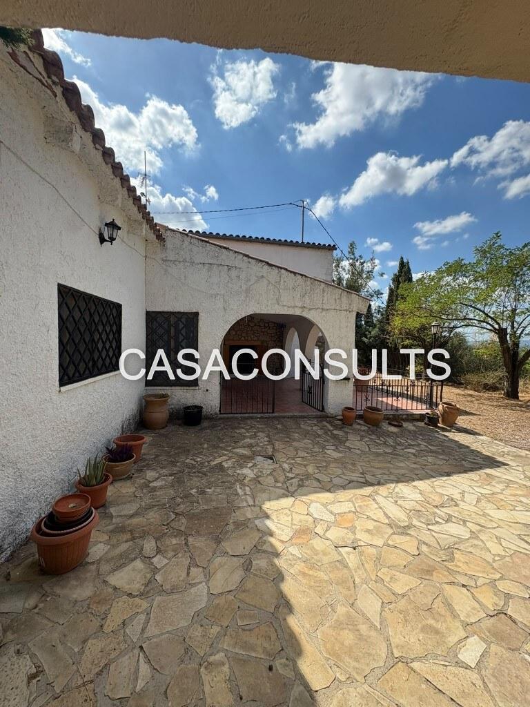 Chalet for Sale in Sierra Engarcerán