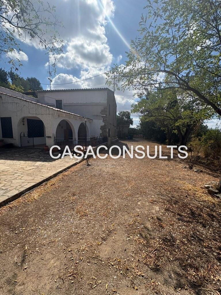 Chalet for Sale in Sierra Engarcerán