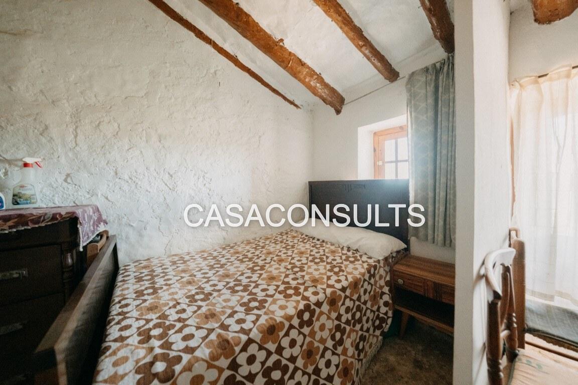 Chalet for Sale in Atzeneta del Maestrat