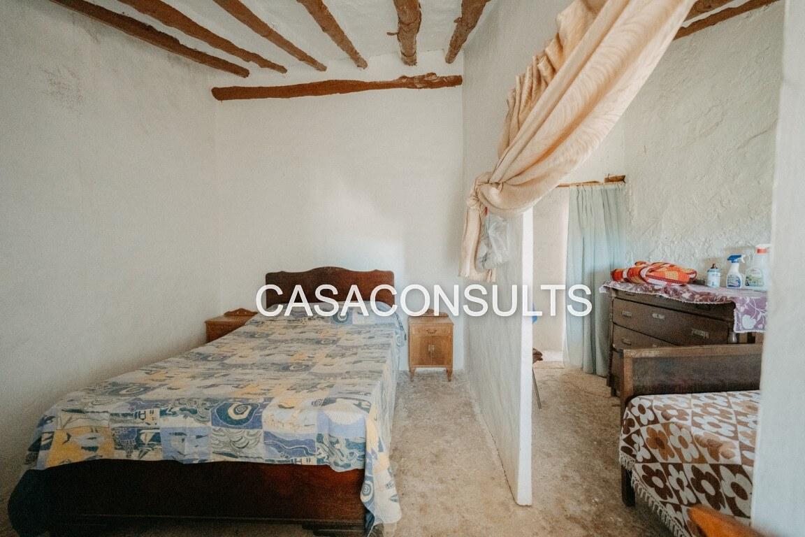 Chalet for Sale in Atzeneta del Maestrat