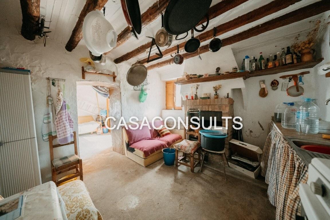 Chalet for Sale in Atzeneta del Maestrat