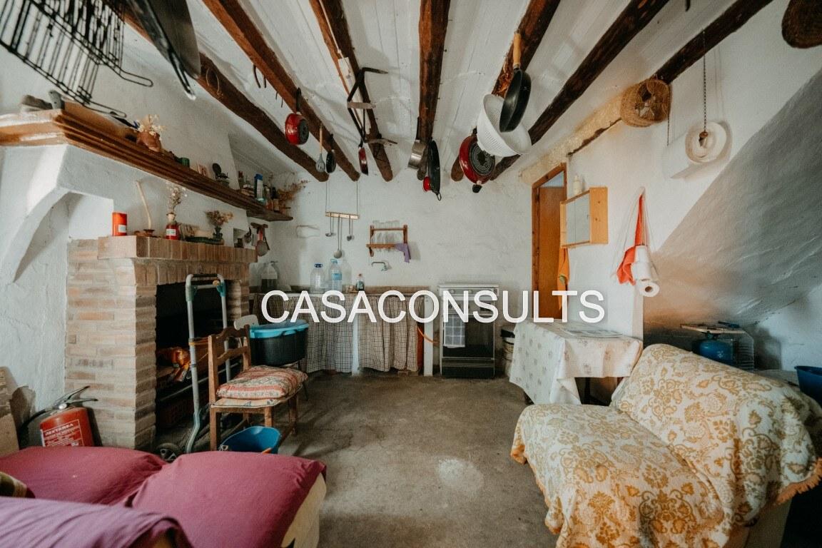 Chalet for Sale in Atzeneta del Maestrat
