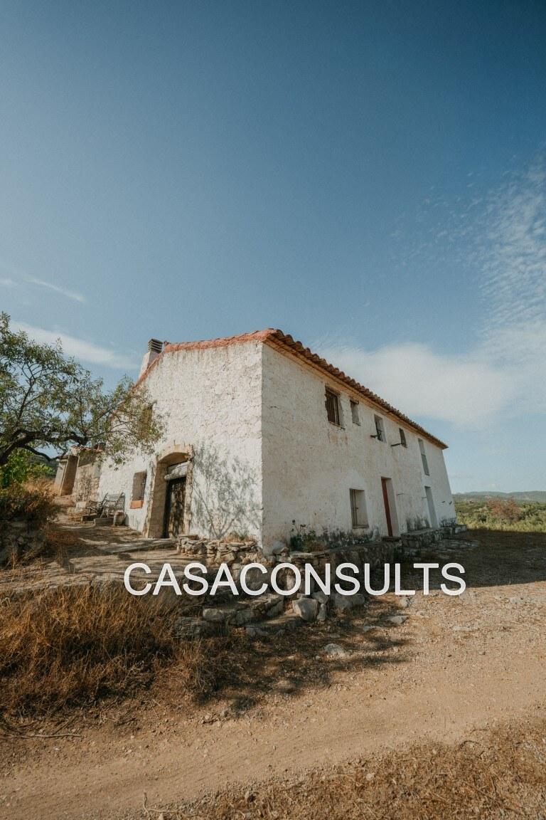 Chalet for Sale in Atzeneta del Maestrat