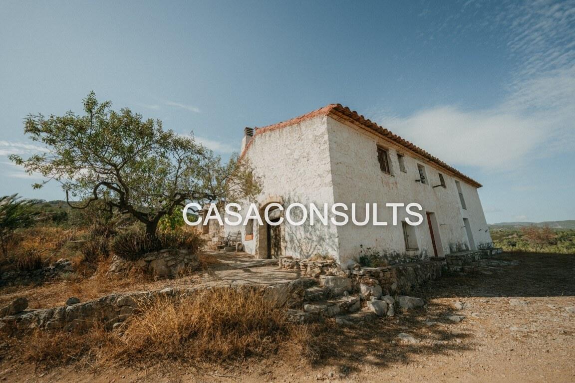 Chalet for Sale in Atzeneta del Maestrat