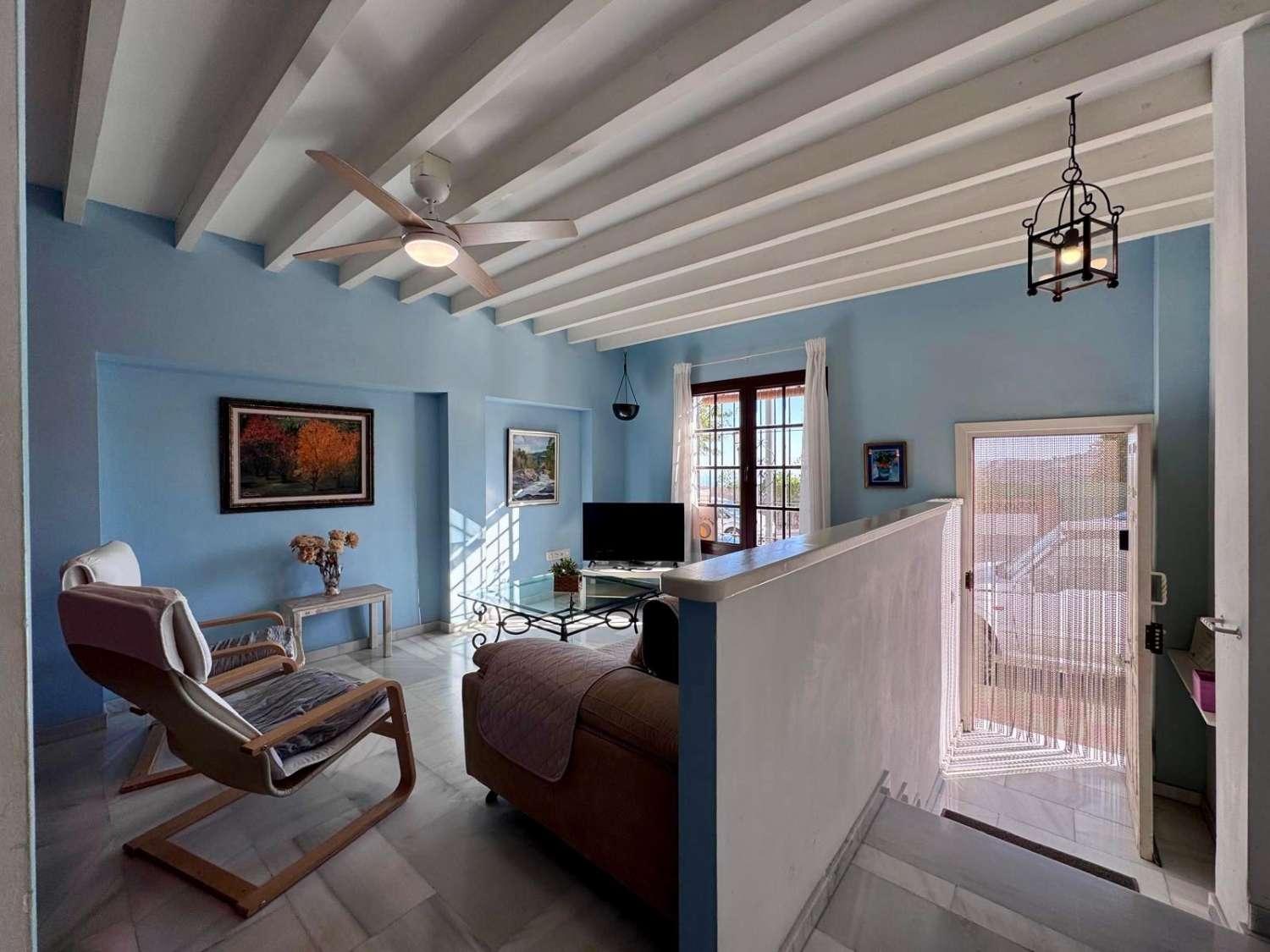 Dúplex en Venta en Frigiliana