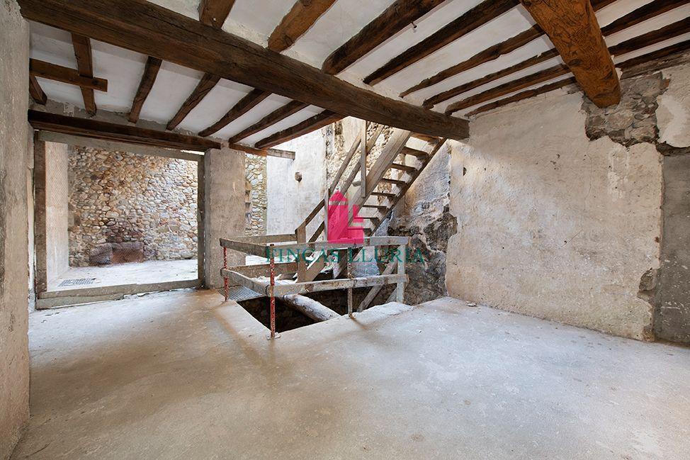 Chalet for Sale in Crespià