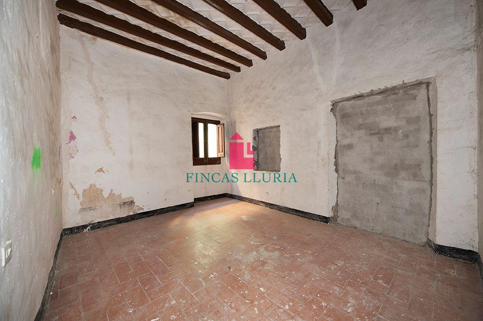 Chalet for Sale in Crespià