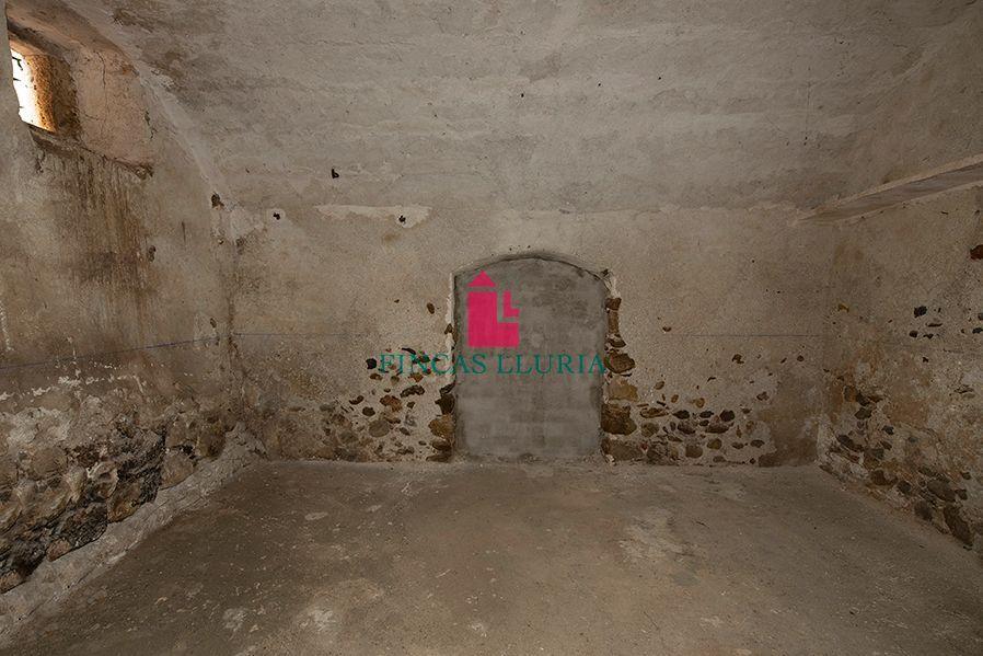 Chalet for Sale in Crespià