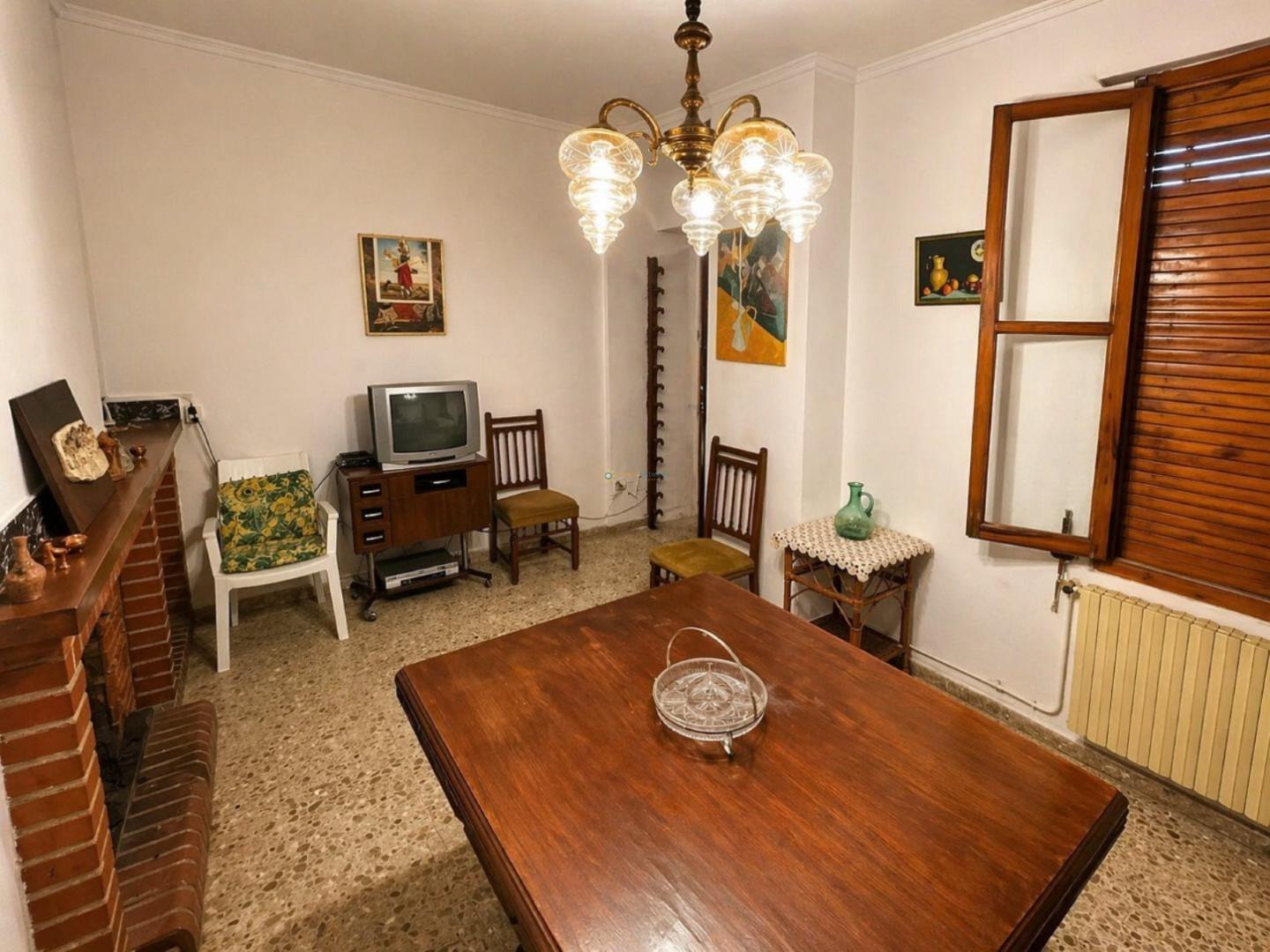 Semi-detached House for Sale in Aielo de Malferit