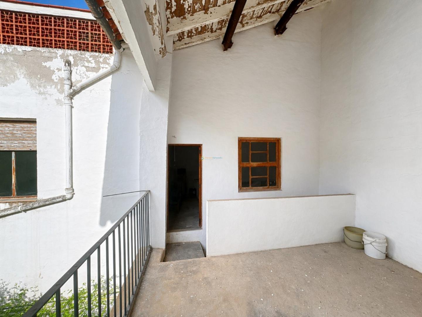 Semi-detached House for Sale in Aielo de Malferit