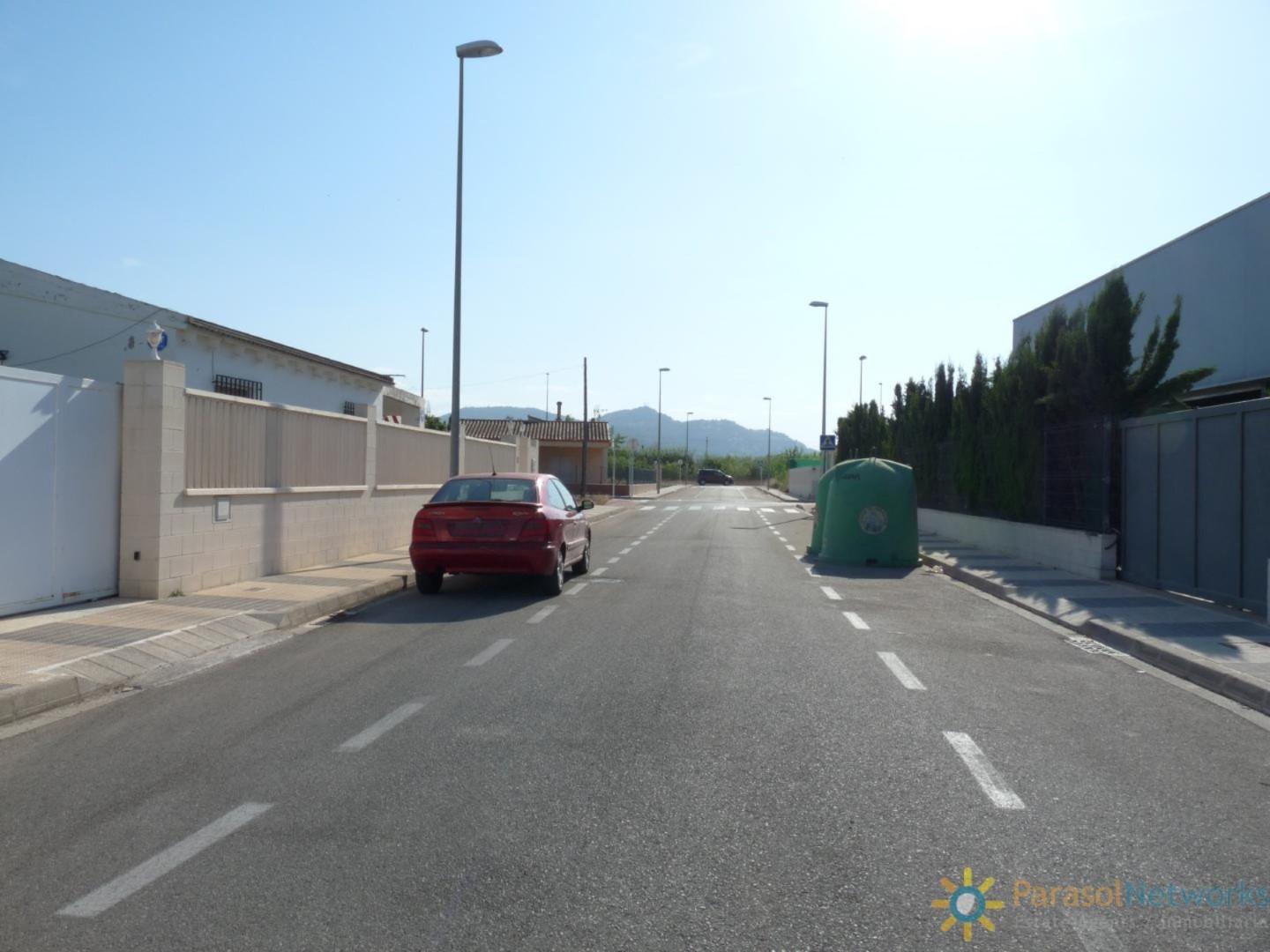 Plot for Sale in Oliva