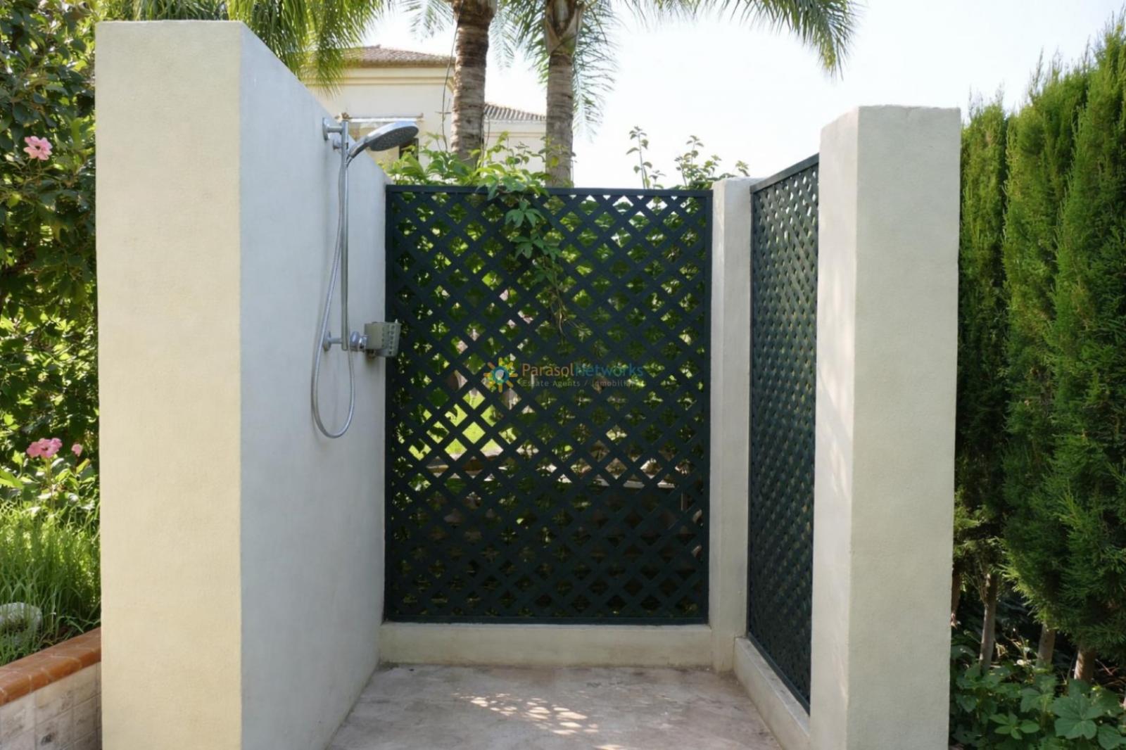 Villa for Sale in Gandia