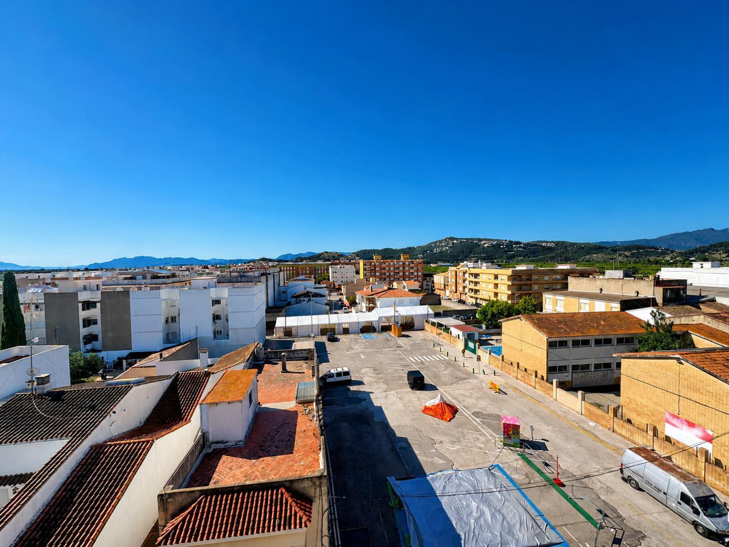 Flat for Sale in Piles