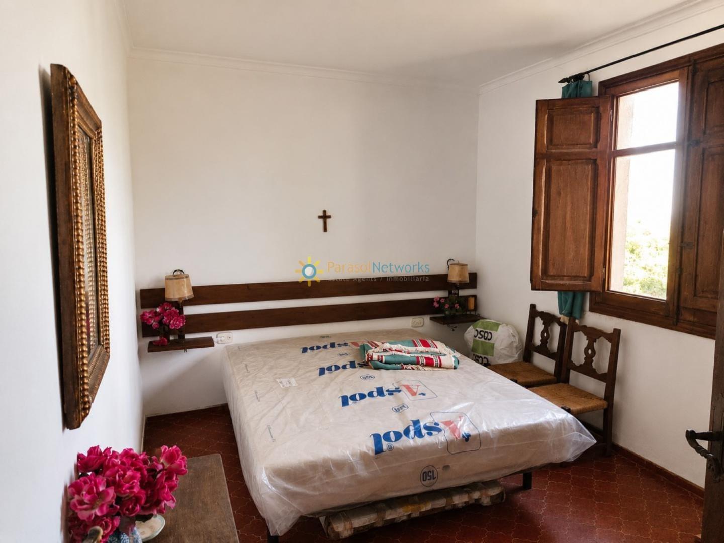 Villa for Sale in Cotes