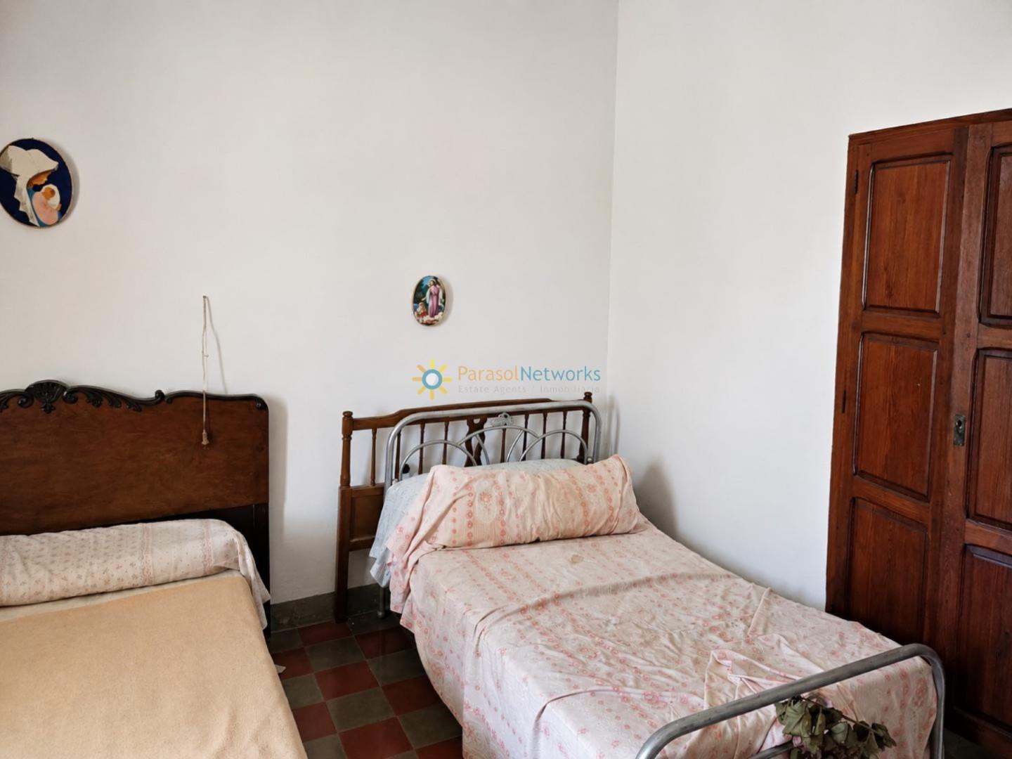 Villa for Sale in Cotes