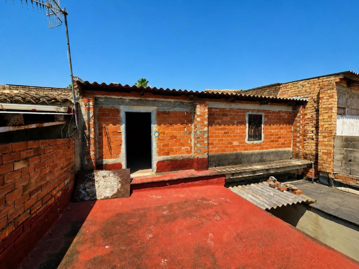 Semi-detached House for Sale in Sellent