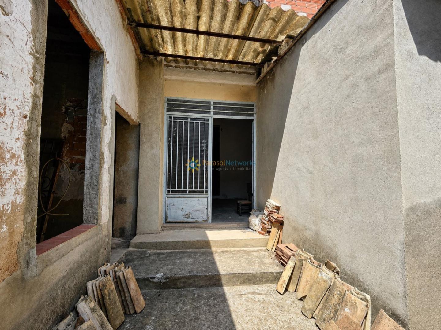 Semi-detached House for Sale in Sellent