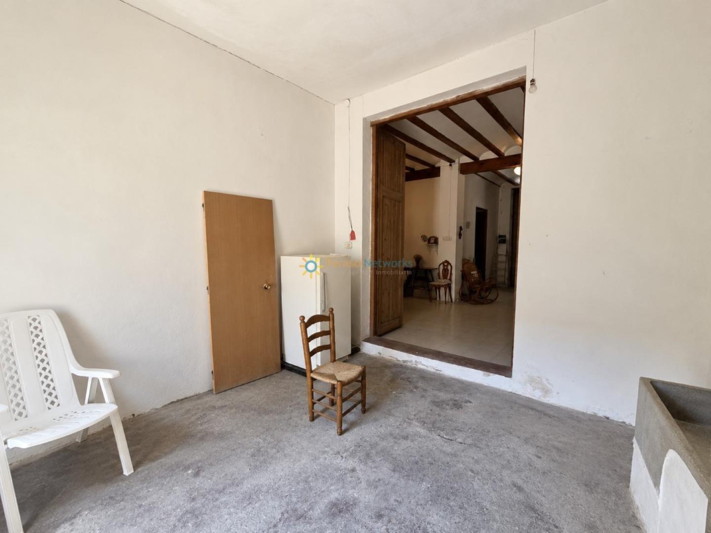 Semi-detached House for Sale in Sellent
