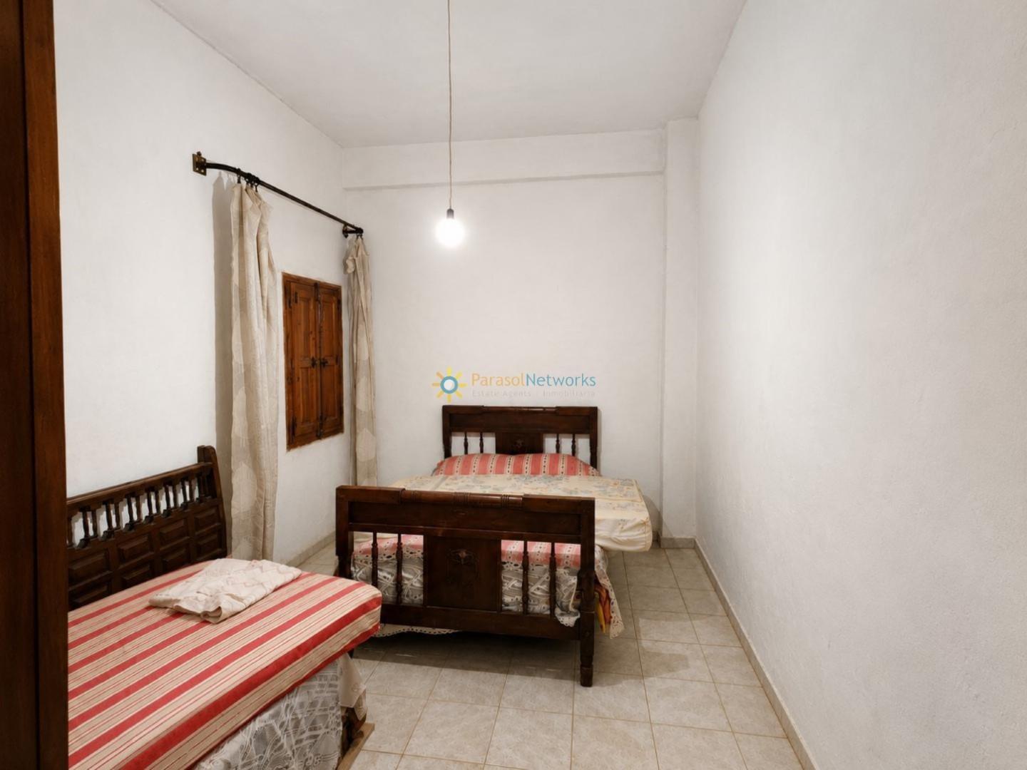 Semi-detached House for Sale in Sellent