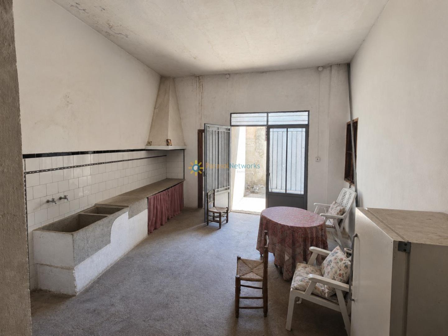 Semi-detached House for Sale in Sellent