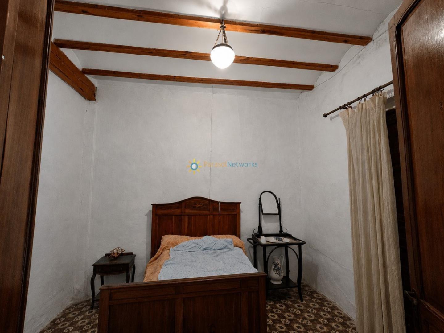 Semi-detached House for Sale in Sellent