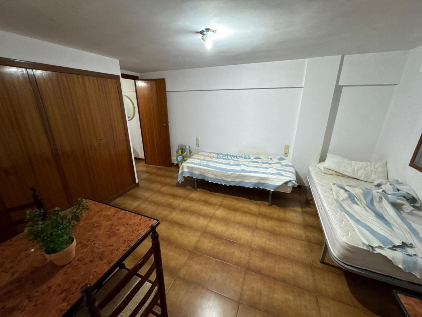 Premise for Sale in Piles