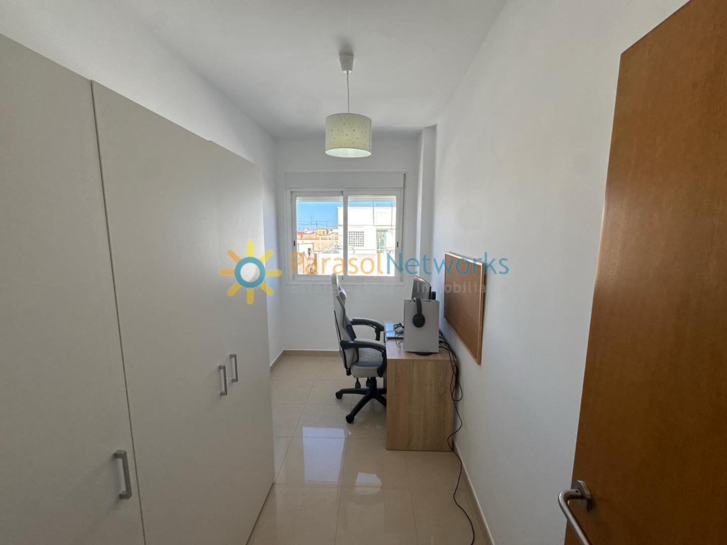 Apartment for Rent in Oliva