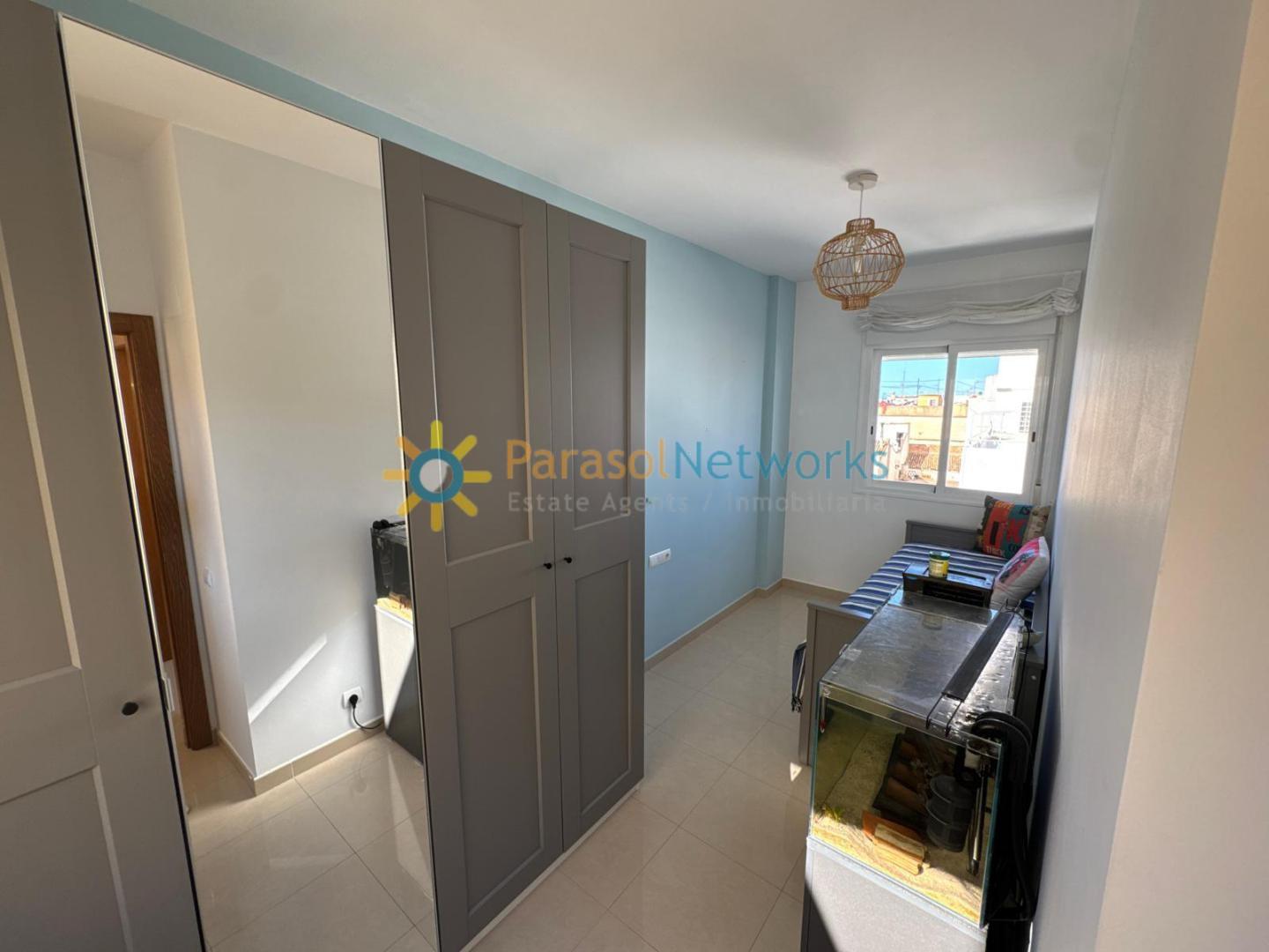 Apartment for Rent in Oliva