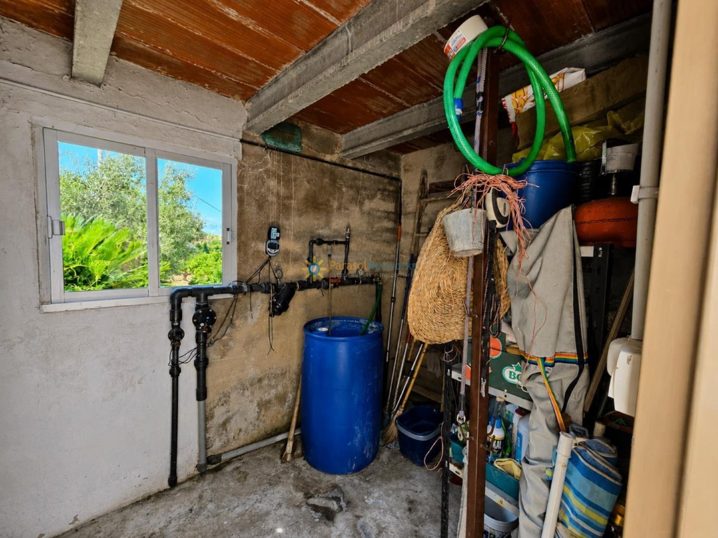 Chalet for Sale in Pego