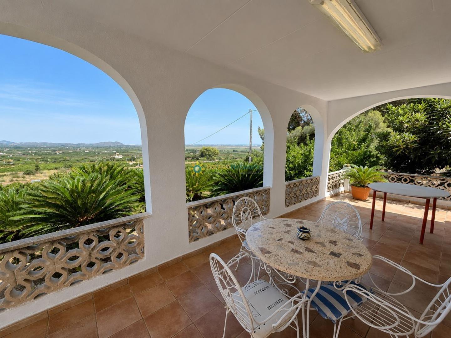 Chalet for Sale in Pego