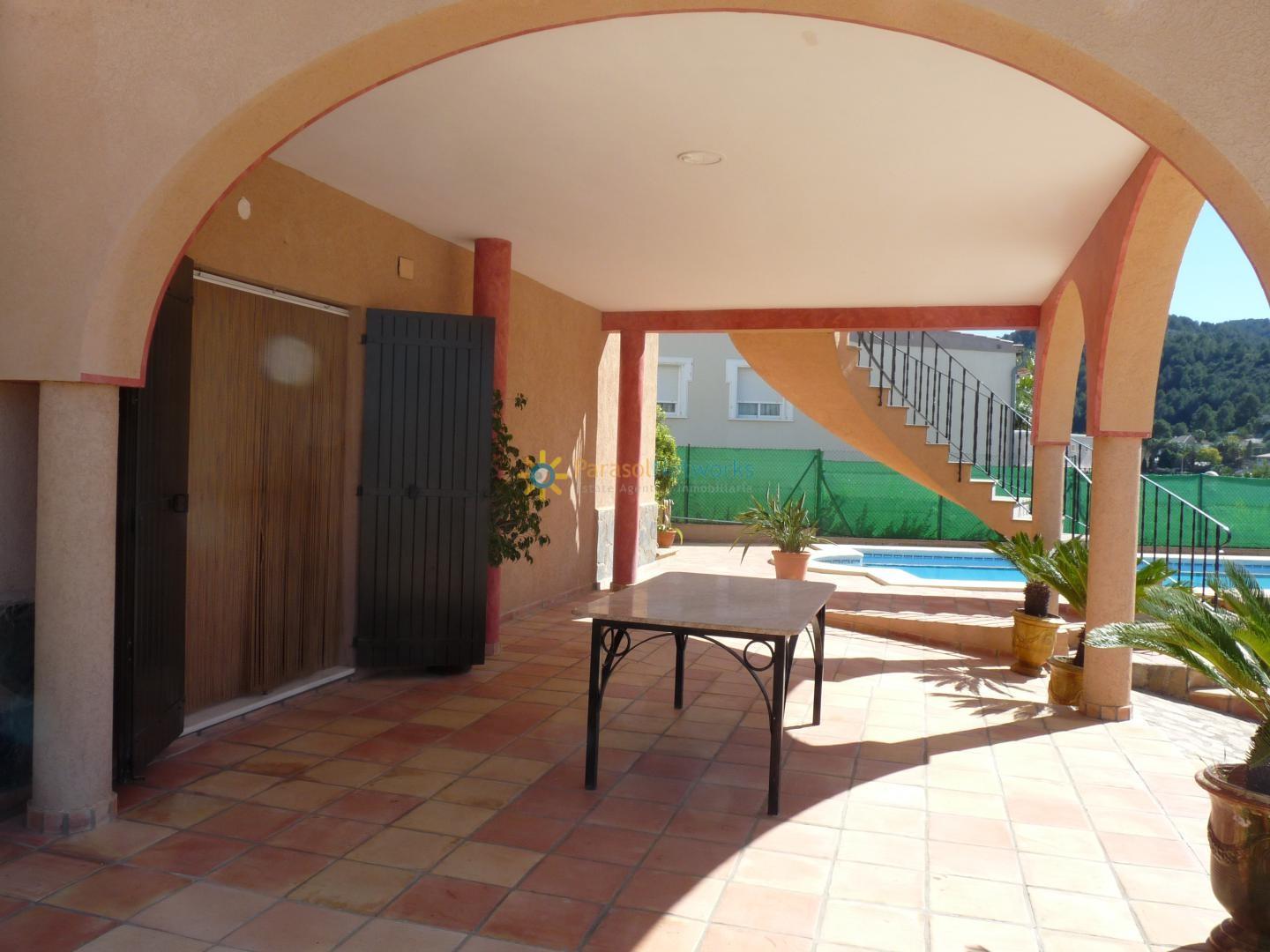 Villa for Sale in La Font d'En Carròs