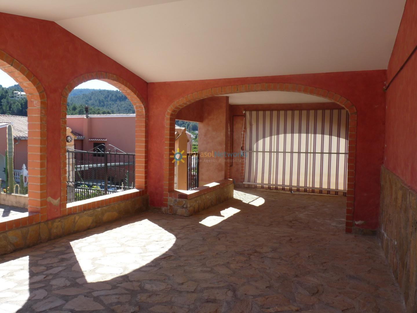 Villa for Sale in La Font d'En Carròs