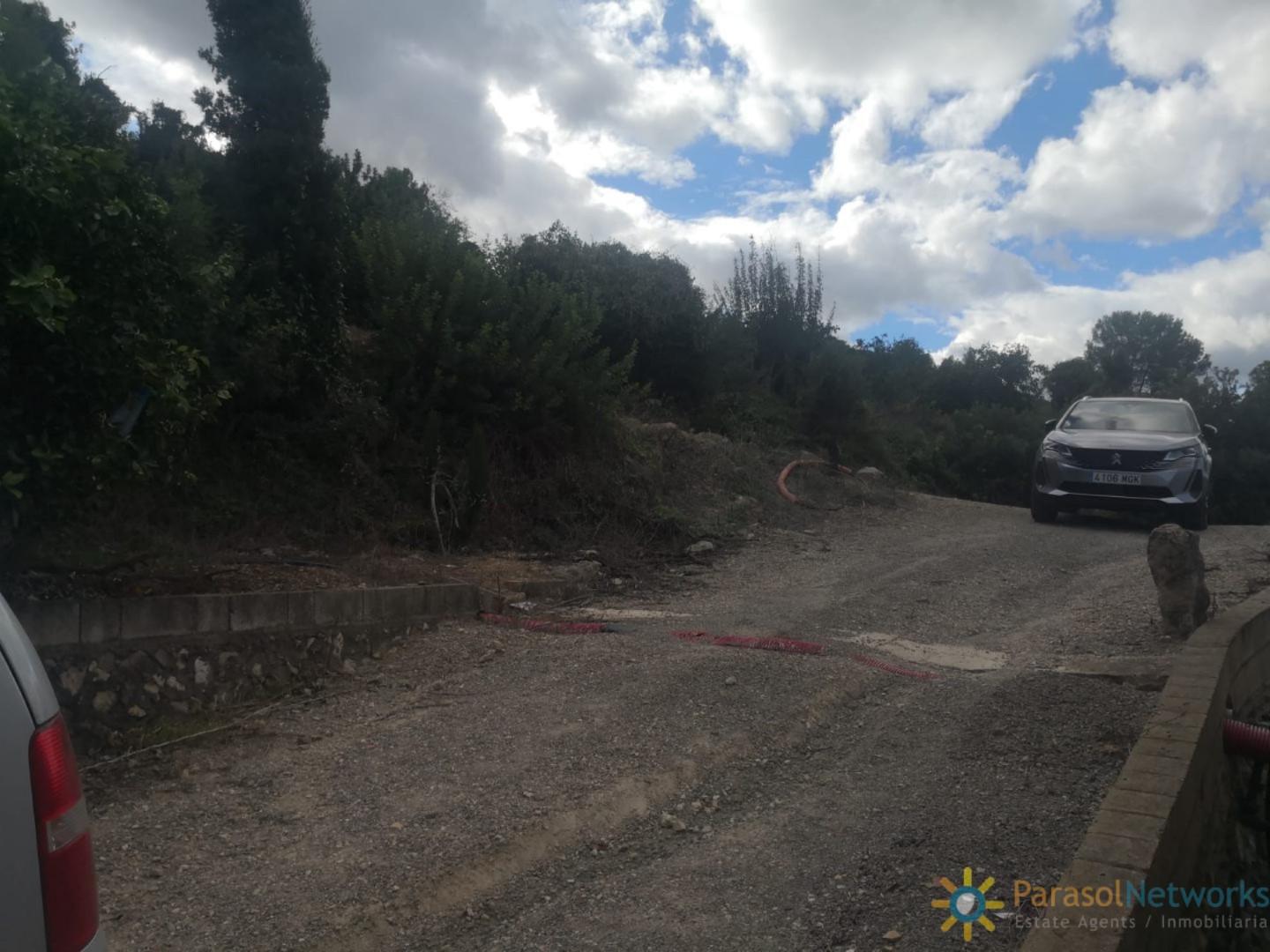Plot for Sale in Sellent