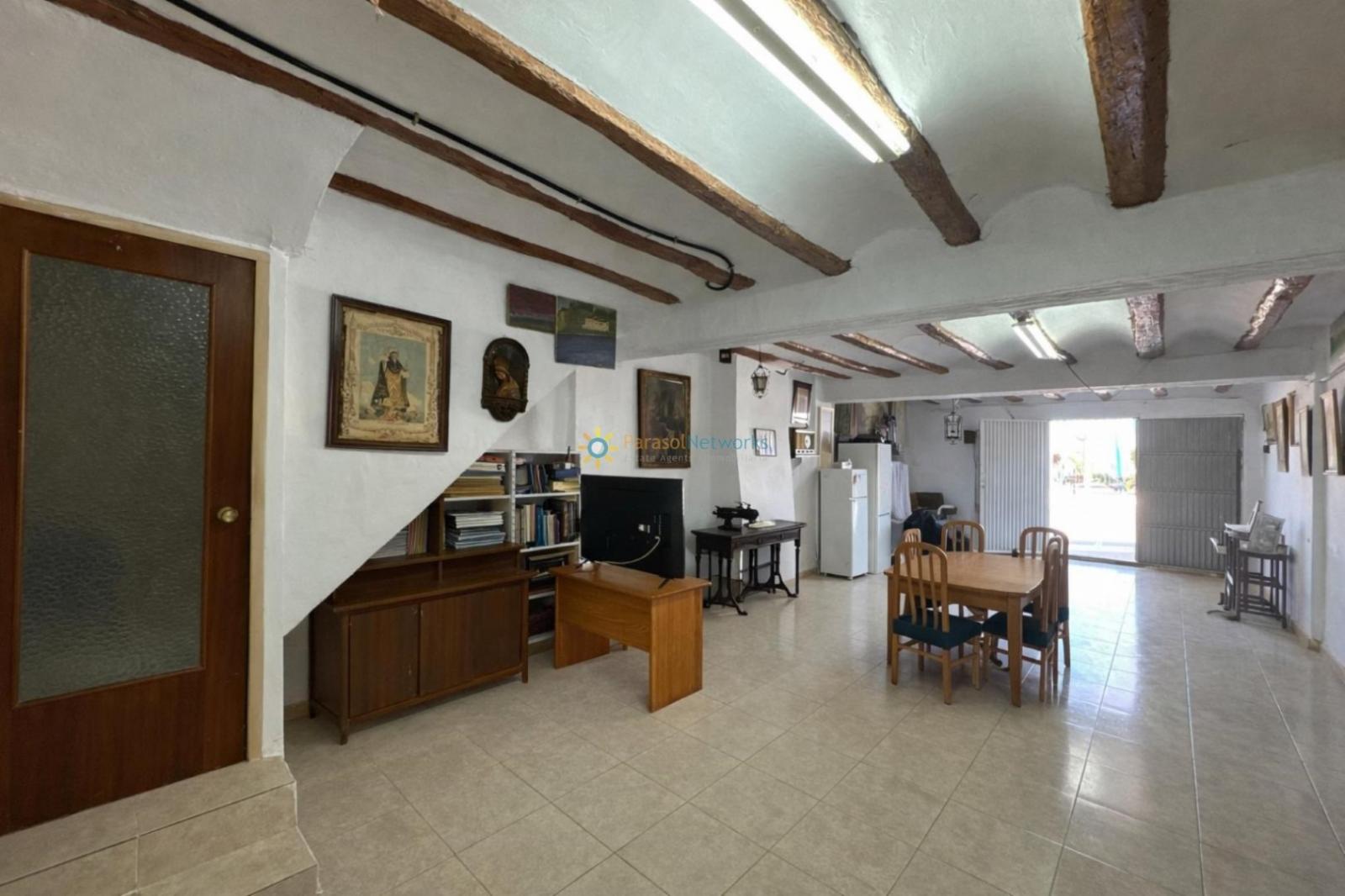 Semi-detached House for Sale in Bufali