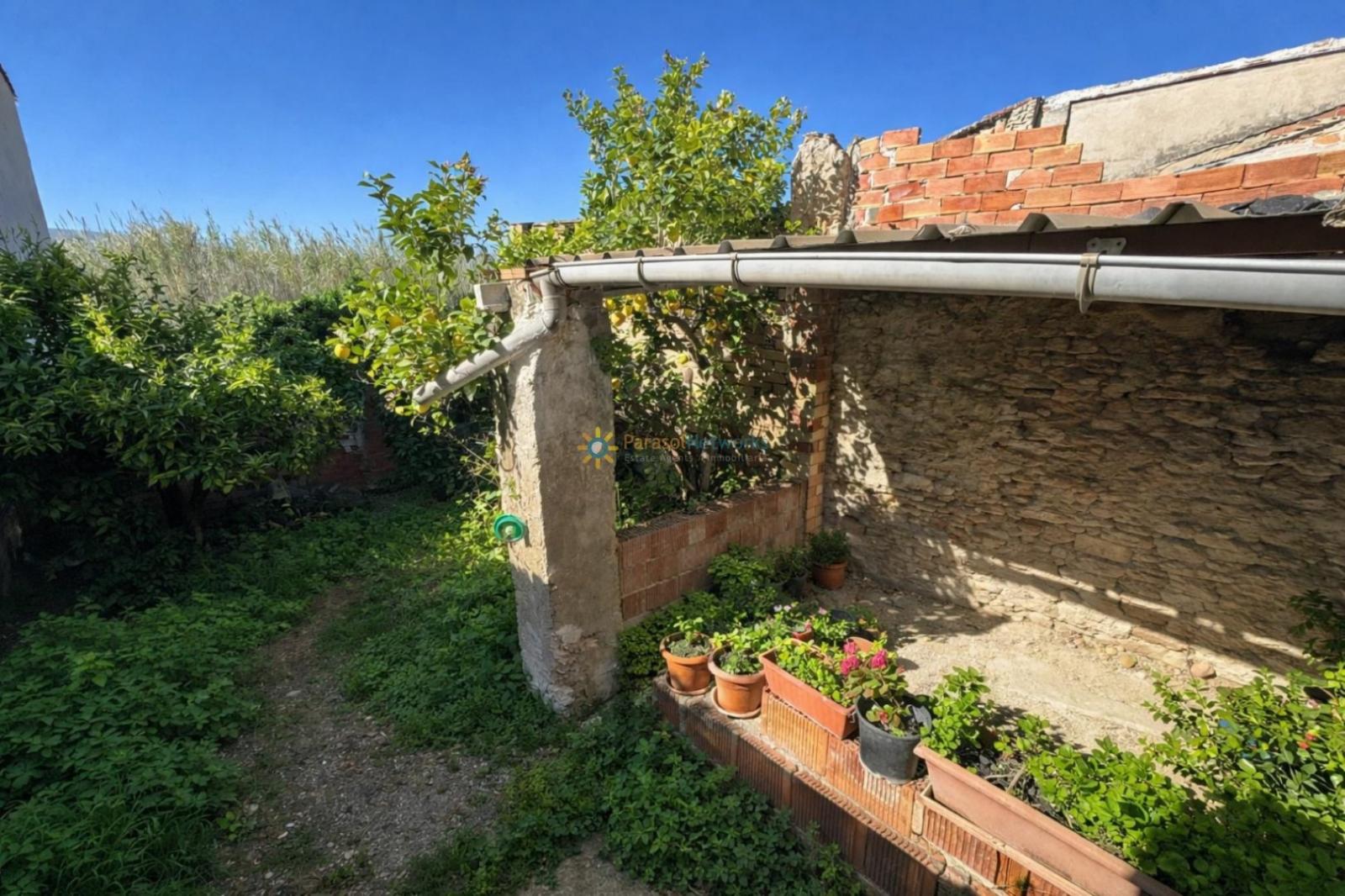 Semi-detached House for Sale in Bufali