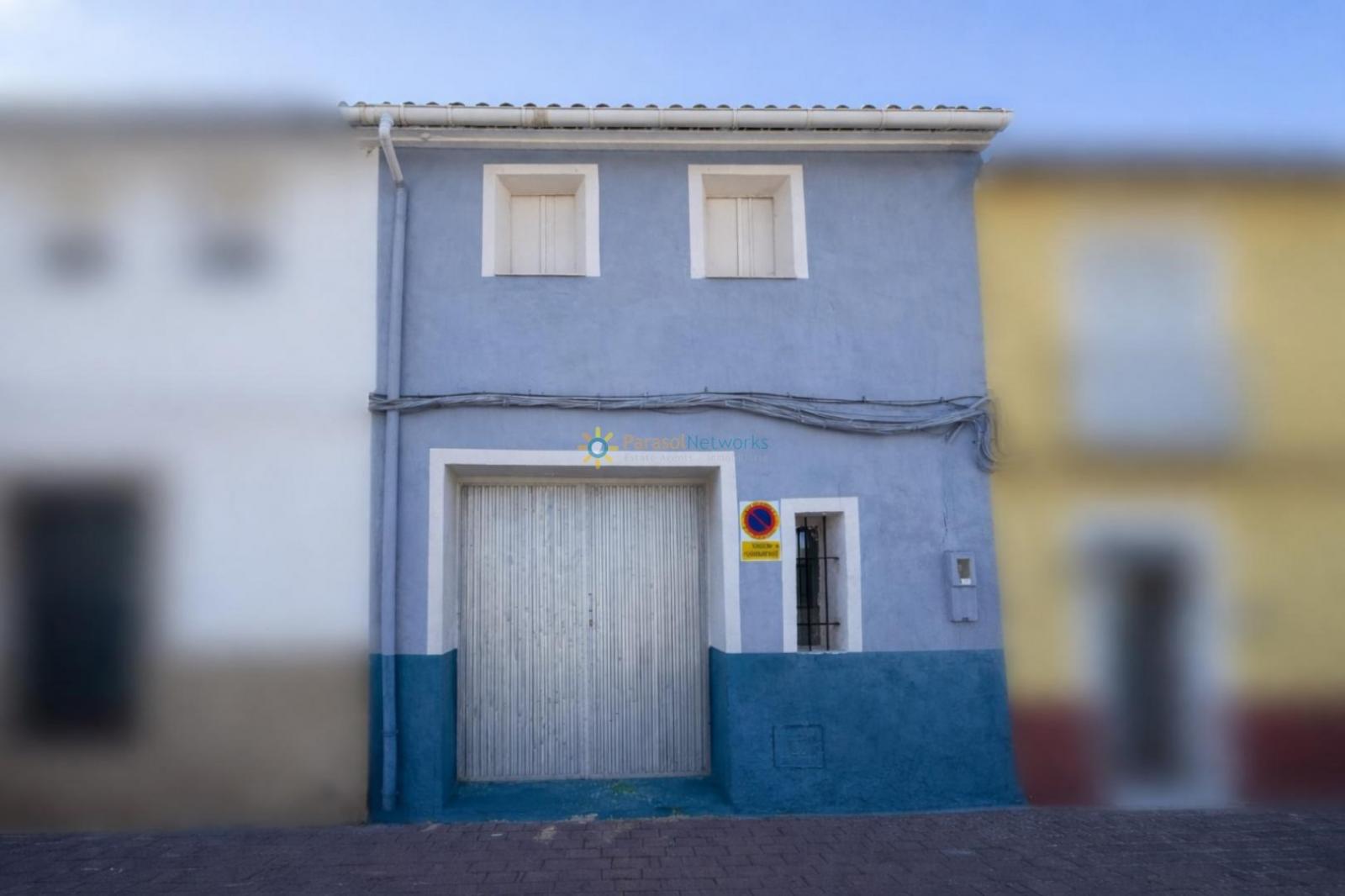 Semi-detached House for Sale in Bufali