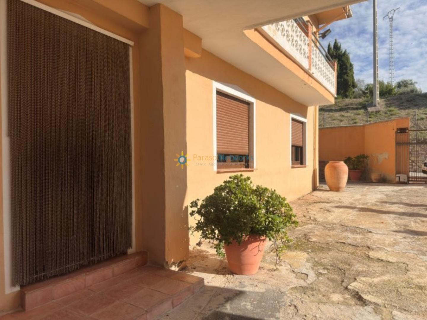 Villa for Sale in Albaida