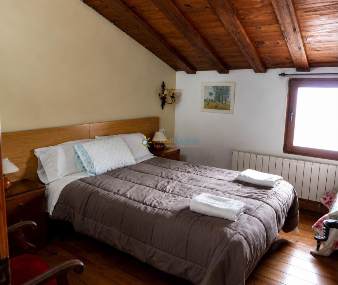 Semi-detached House for Sale in El Palomar