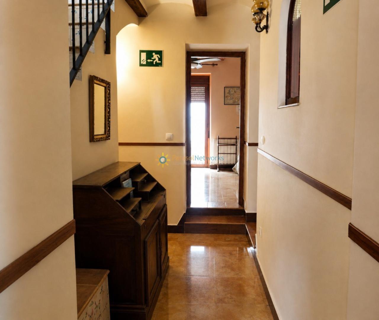Semi-detached House for Sale in El Palomar