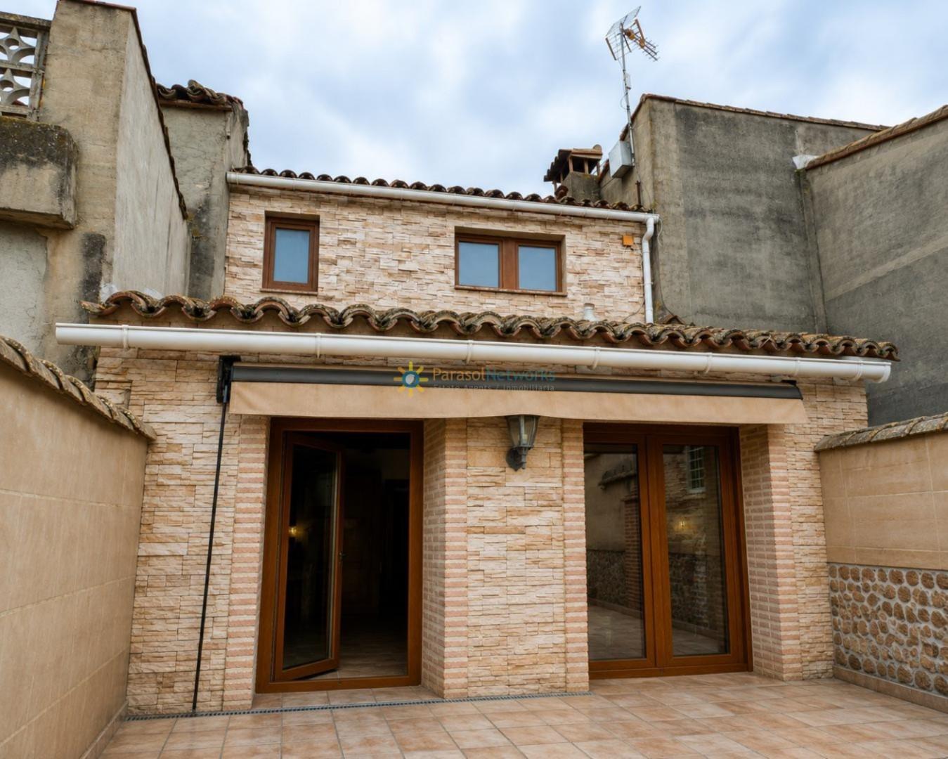 Semi-detached House for Sale in El Palomar