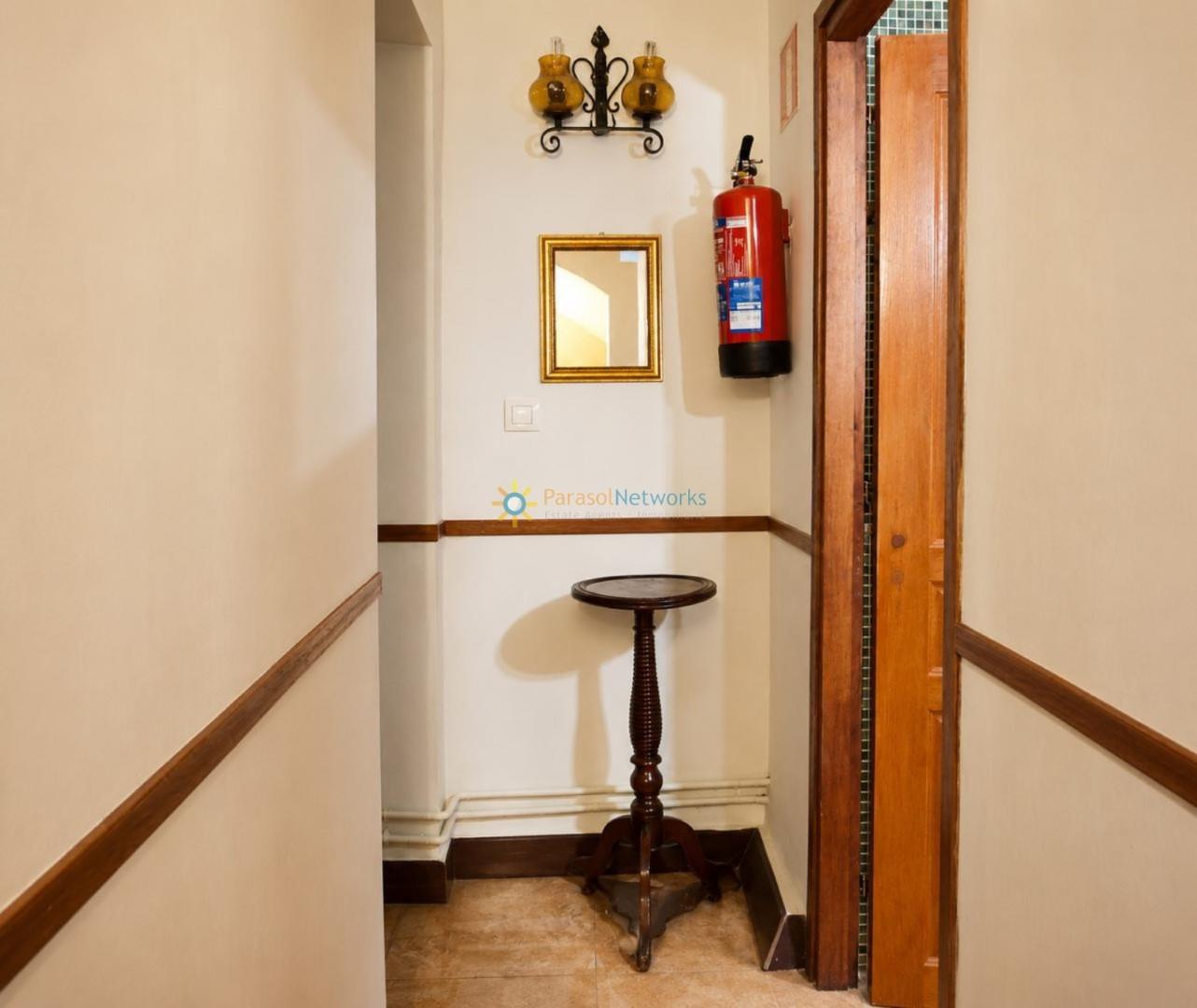 Semi-detached House for Sale in El Palomar