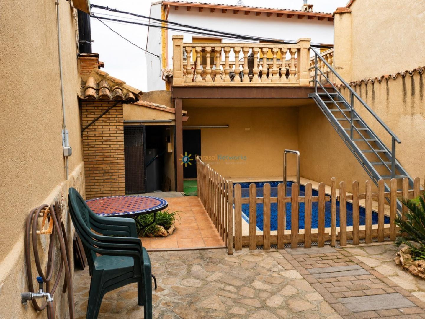 Semi-detached House for Sale in El Palomar