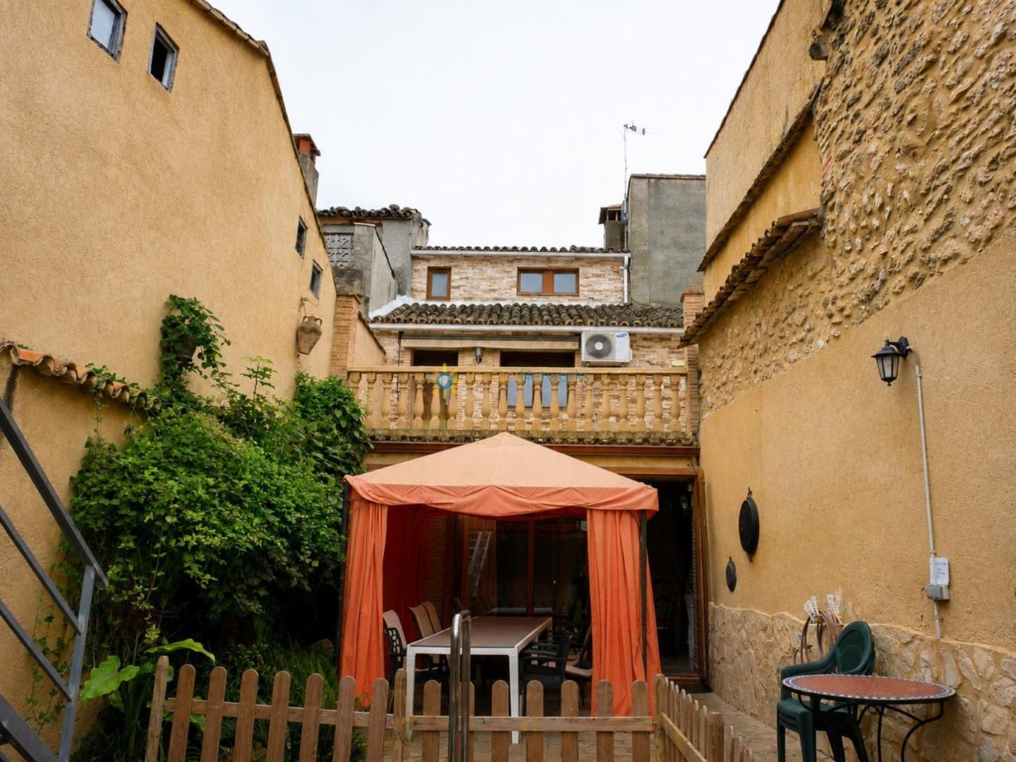 Semi-detached House for Sale in El Palomar