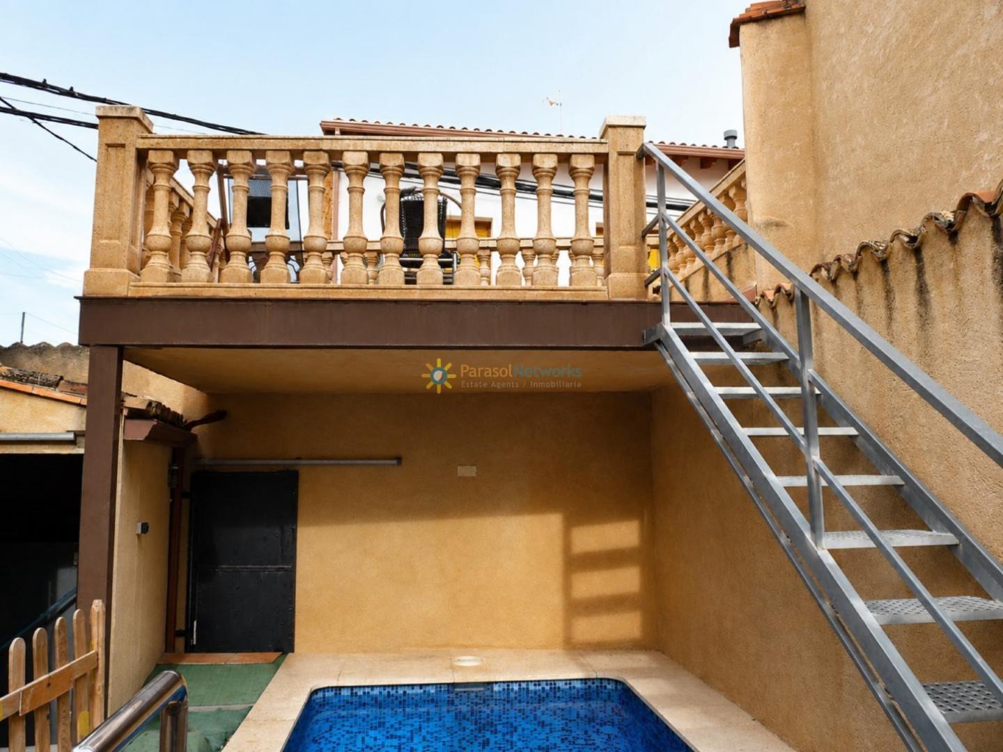 Semi-detached House for Sale in El Palomar