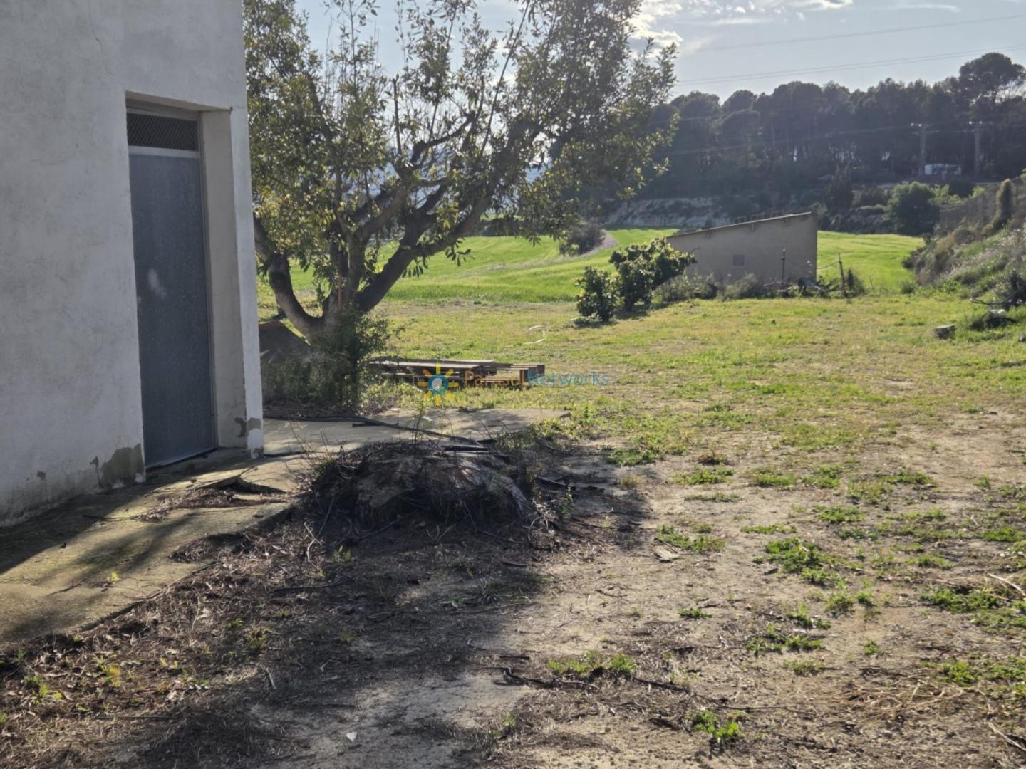 Plot for Sale in Olleria, l'