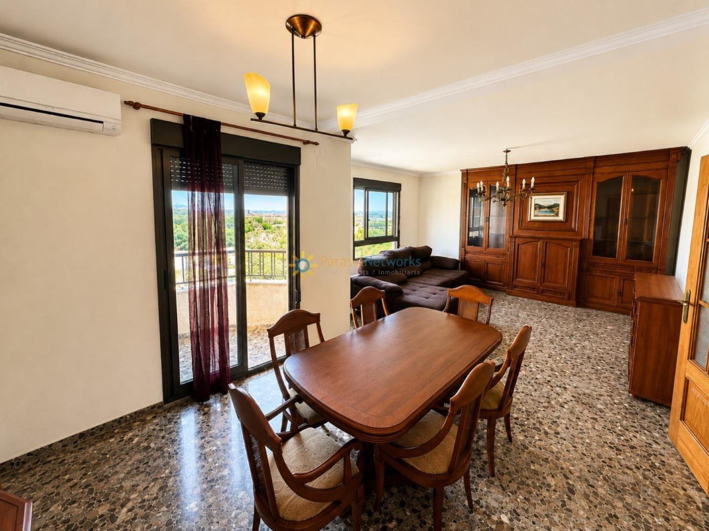 Flat for Sale in Oliva