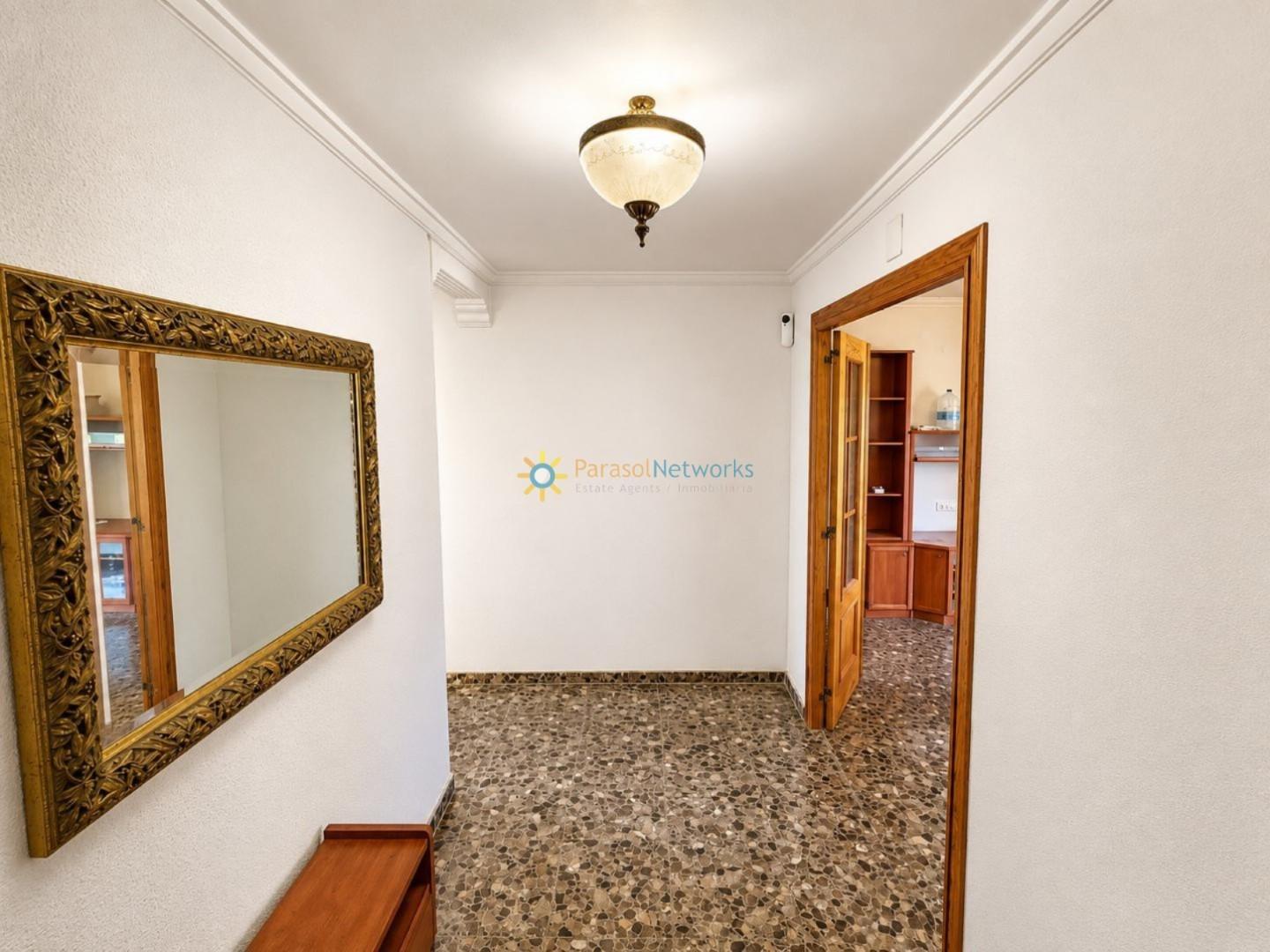Flat for Sale in Oliva