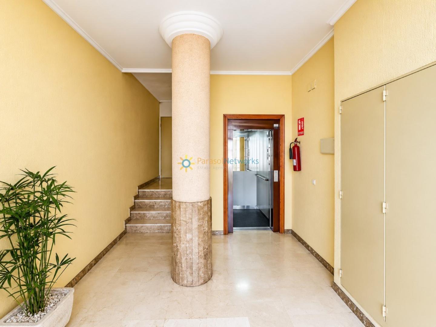 Flat for Sale in Oliva
